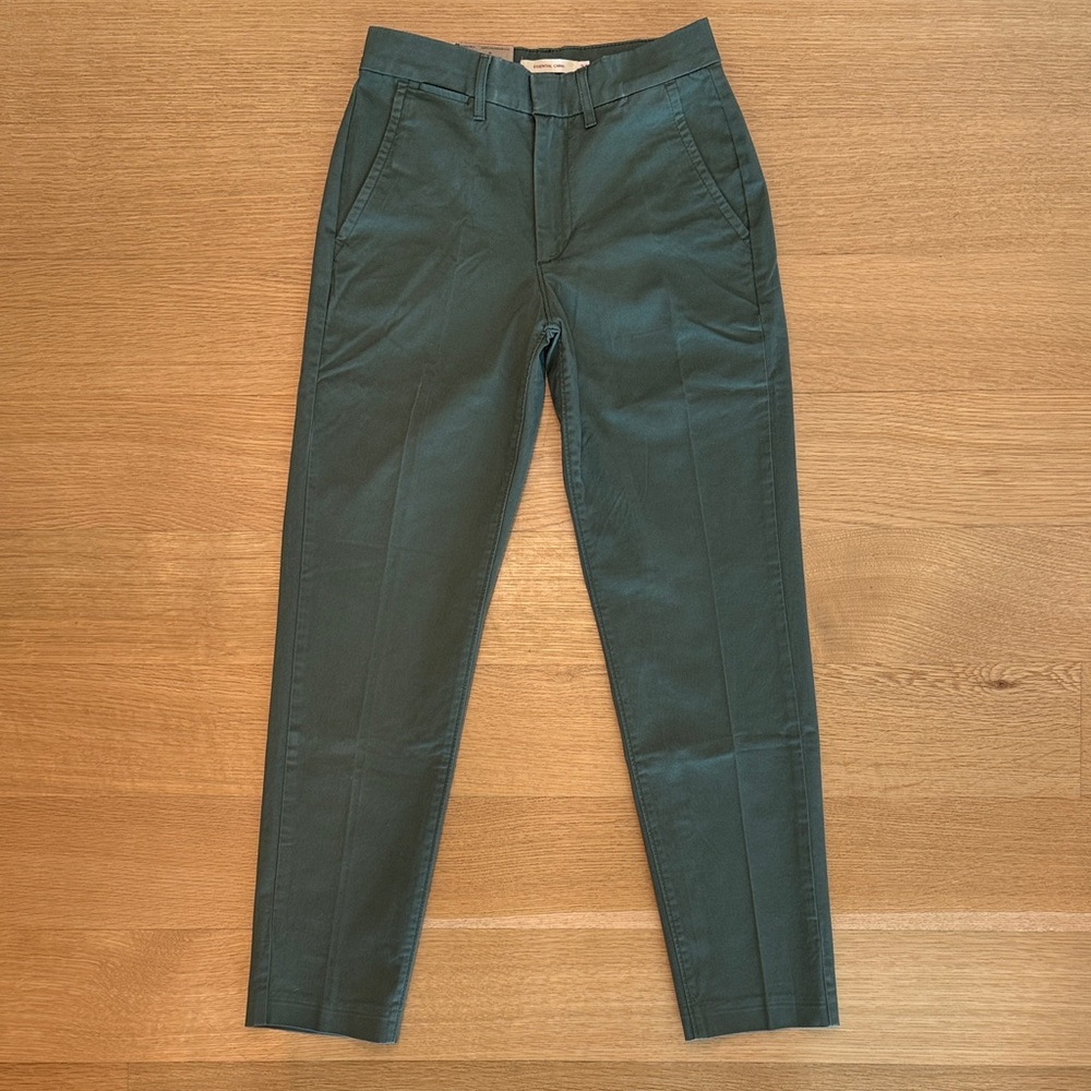 NWT Levi's Everyday Chino Pants in Thyme Green